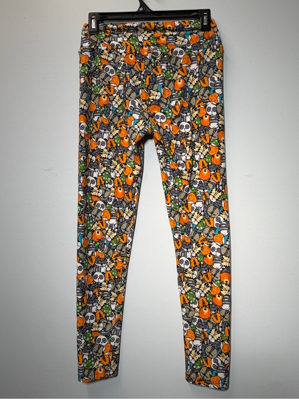 LuLaRoe Leggings Multicolor Rare Animal Print Panda Fox Raccoon Frog OS - Picture 2 of 8